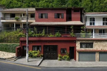 Casa com 8 Quartos à venda, 200m² no Parque das Palmeiras, Angra dos Reis