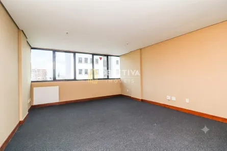 Sala Comercial à venda, 48m² no Boa Vista, Porto Alegre
