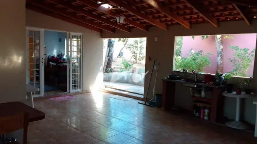 Fazenda/Sítio com 5 Quartos à venda, 200m² no Chácaras Eldorado, Uberlândia