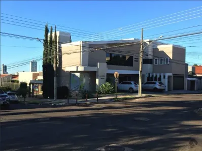 com 3 Quartos à venda, 365m² no Centro, Campo Grande