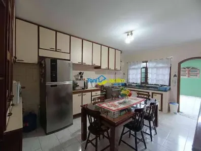 Sobrado com 3 Quartos à venda, 270m² no Condomínio Maracanã, Santo André