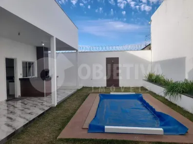 Casa com 3 Quartos para alugar, 169m² no Jardim Inconfidência, Uberlândia