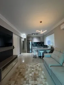 Apartamento com 2 Quartos para alugar, 69m² no Meia Praia, Itapema