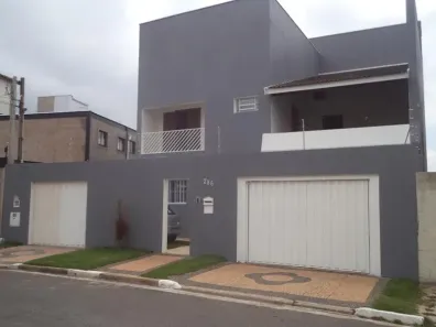 Sobrado com 4 Quartos à venda, 446m² no Vila Brandina, Campinas