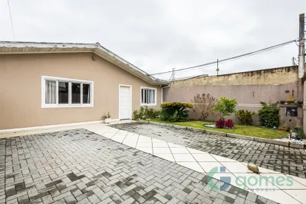 Casa com 4 Quartos à venda, 137m² no Novo Mundo, Curitiba