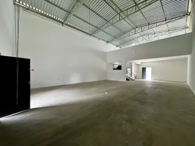 Galpão/Depósito/Armazém à venda, 230m² no Parque Capuava, Santo André