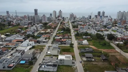 Lote/Terreno à venda, 386m² no Itacolomi, Balneário Piçarras