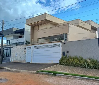 Casa com 3 Quartos à venda, 240m² no Jardim Primavera, Trindade