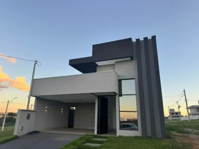 Casa de Condomínio com 3 Quartos para alugar, 138m² no Polo Empresarial Goiás, Aparecida de Goiânia