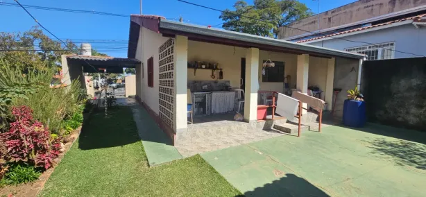 Casa com 2 Quartos à venda, 121m² no Centro, Jaguariúna
