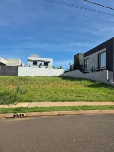 Lote/Terreno à venda, 379m² no Samambaia Parque Residencial, Bauru