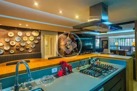 Apartamento com 4 Quartos à venda, 326m² no Centro, Florianópolis