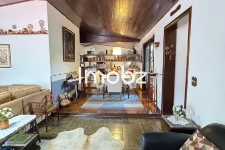 Casa com 3 Quartos à venda, 560m² no Vila Madalena, São Paulo