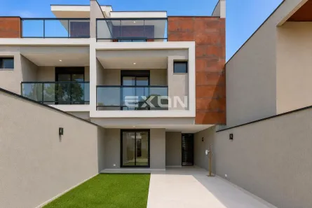 Sobrado com 3 Quartos à venda, 154m² no Bom Retiro, Curitiba