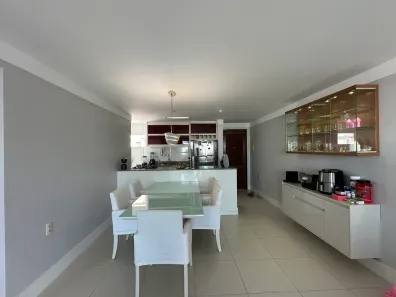 Apartamento com 2 Quartos para alugar, 75m² no Buraquinho, Lauro de Freitas