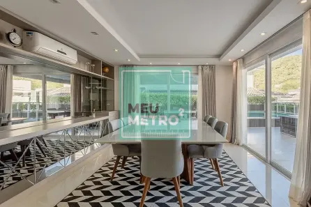 Casa com 4 Quartos à venda, 430m² no Itacorubi, Florianópolis