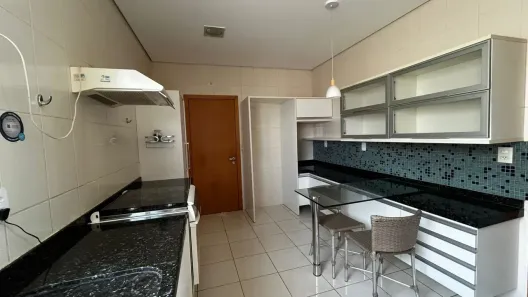 Apartamento com 3 Quartos para alugar, 146m² no Jardim Mariana, Cuiabá