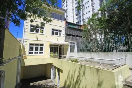 Casa com 3 Quartos à venda, 400m² no Rio Branco, Porto Alegre
