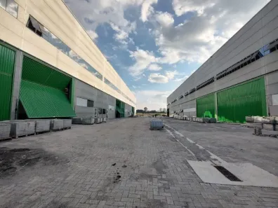 Galpão/Depósito/Armazém para alugar, 891m² no Parque Jaçatuba, Santo André