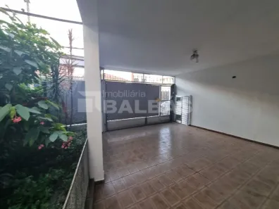 Casa com 4 Quartos à venda, 260m² no Água Rasa, São Paulo