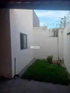 Casa com 2 Quartos à venda, 66m² no Jardim Holanda, Uberlândia
