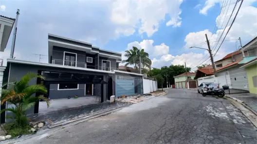 Sobrado com 3 Quartos à venda, 132m² no Jardim Guapira, São Paulo