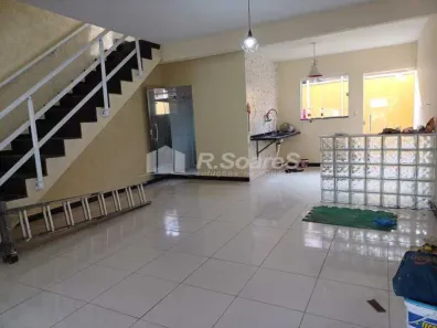 Casa com 2 Quartos à venda, 160m² no Magalhães Bastos, Rio de Janeiro