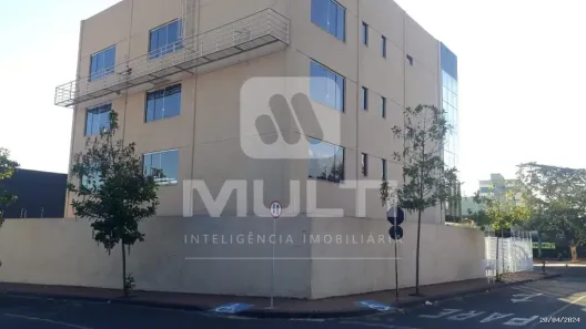 Casa com 1 Quarto para alugar, 1700m² no Tubalina, Uberlândia