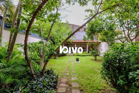 Sobrado com 4 Quartos à venda, 400m² no Vila Gumercindo, São Paulo