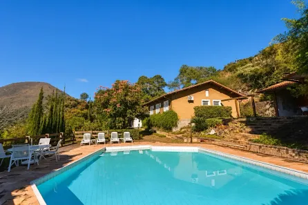 Casa com 5 Quartos à venda, 7500m² no Nogueira, Petrópolis