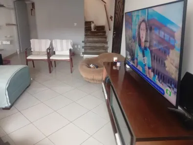 Sobrado com 3 Quartos à venda, 175m² no Parque Maria Helena, São Paulo
