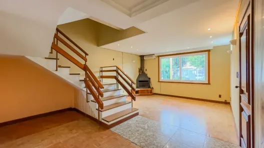 Casa com 3 Quartos à venda, 244m² no Jardim Lindóia, Porto Alegre