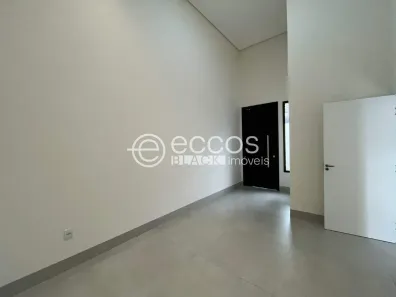 Casa com 3 Quartos à venda, 134m² no Novo Mundo, Uberlândia