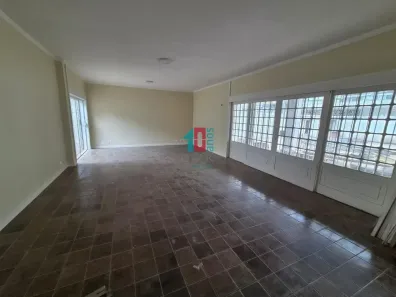 Casa com 3 Quartos para alugar, 300m² no Recreio dos Bandeirantes, Rio de Janeiro