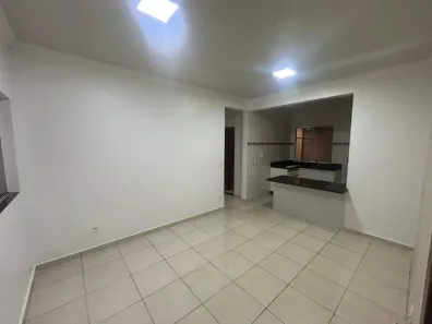 Apartamento com 2 Quartos para alugar, 72m² no Osvaldo Rezende, Uberlândia