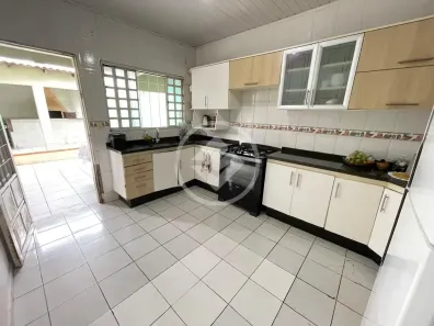 Casa com 3 Quartos à venda, 260m² no Jardim das Palmeiras, Cuiabá