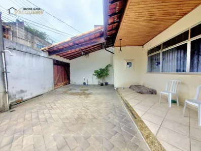 Casa de Condomínio com 3 Quartos à venda, 360m² no Vila Valqueire, Rio de Janeiro