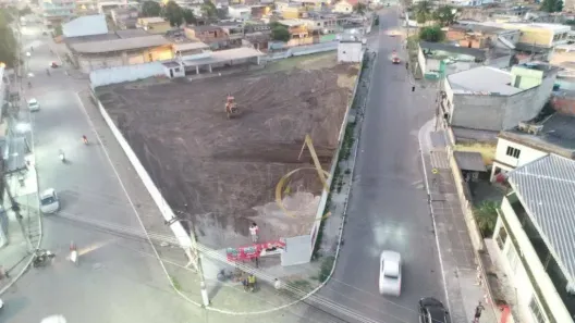 Lote/Terreno para alugar, 3300m² no Fanchem, Queimados