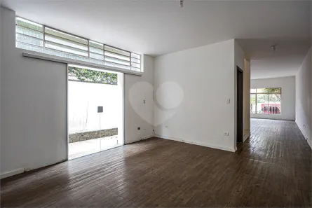Casa com 3 Quartos à venda, 252m² no Vila Madalena, São Paulo