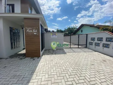 Casa com 2 Quartos para alugar, 70m² no Vila Nova, Joinville