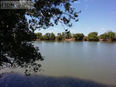 Lote/Terreno à venda, 300000000m² no , Luciára