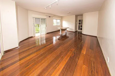 Apartamento com 3 Quartos para alugar, 100m² no Centro, Santa Maria