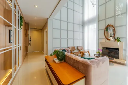 Casa de Condomínio com 4 Quartos à venda, 363m² no Orleans, Curitiba