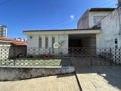 Casa com 5 Quartos à venda, 206m² no Barro Vermelho, Natal