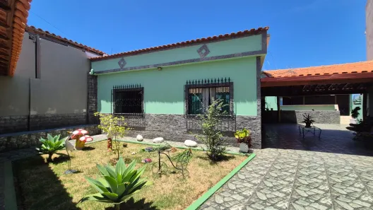 Casa com 2 Quartos à venda, 200m² no Santos Dumont, Juiz de Fora