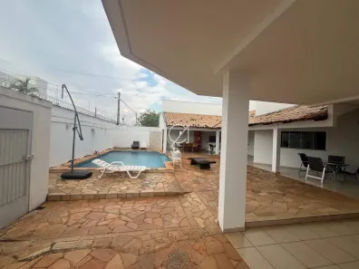 Casa com 3 Quartos à venda, 500m² no Plano Diretor Sul, Palmas