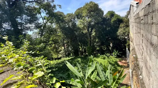 Lote/Terreno à venda, 800m² no Alpes dos Araçás (Jordanésia), Cajamar