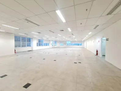 Ponto Comercial para alugar, 1820m² no Jardim das Laranjeiras, São Paulo