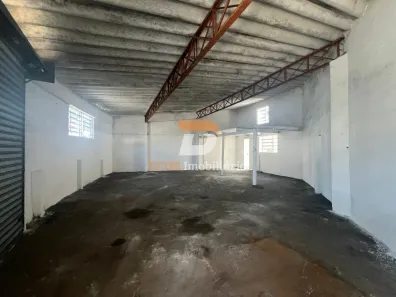 Galpão/Depósito/Armazém para alugar, 140m² no Vila Guacuri, São Paulo