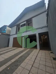 Sobrado com 3 Quartos para venda ou aluguel, 300m² no Vila Valparaíso, Santo André